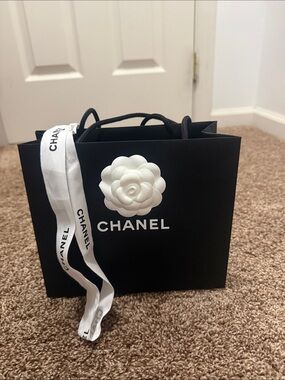 CHANEL Black Gift Bag with White Camellia and Ribbon